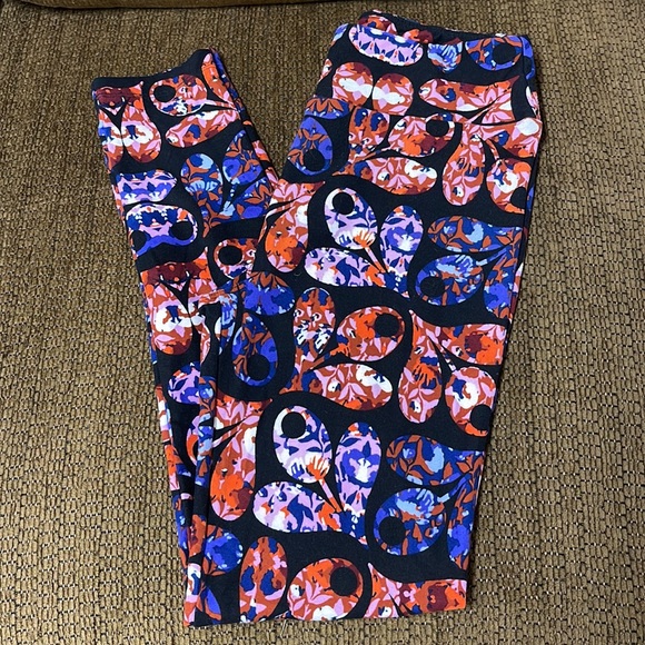 LuLaRoe New OS One Size Black Geometric Leggings NWT - Picture 2 of 8